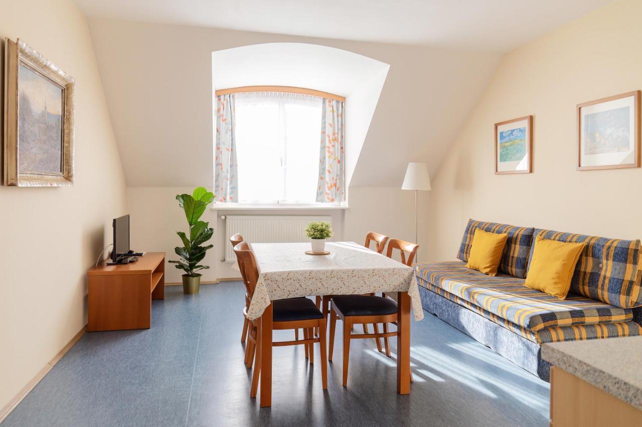 Sibelius Apartments Прага Экстерьер фото
