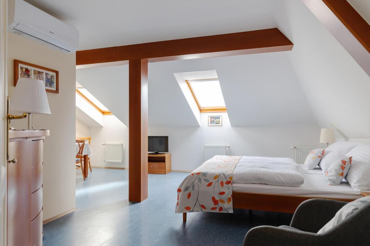Sibelius Apartments Прага Экстерьер фото