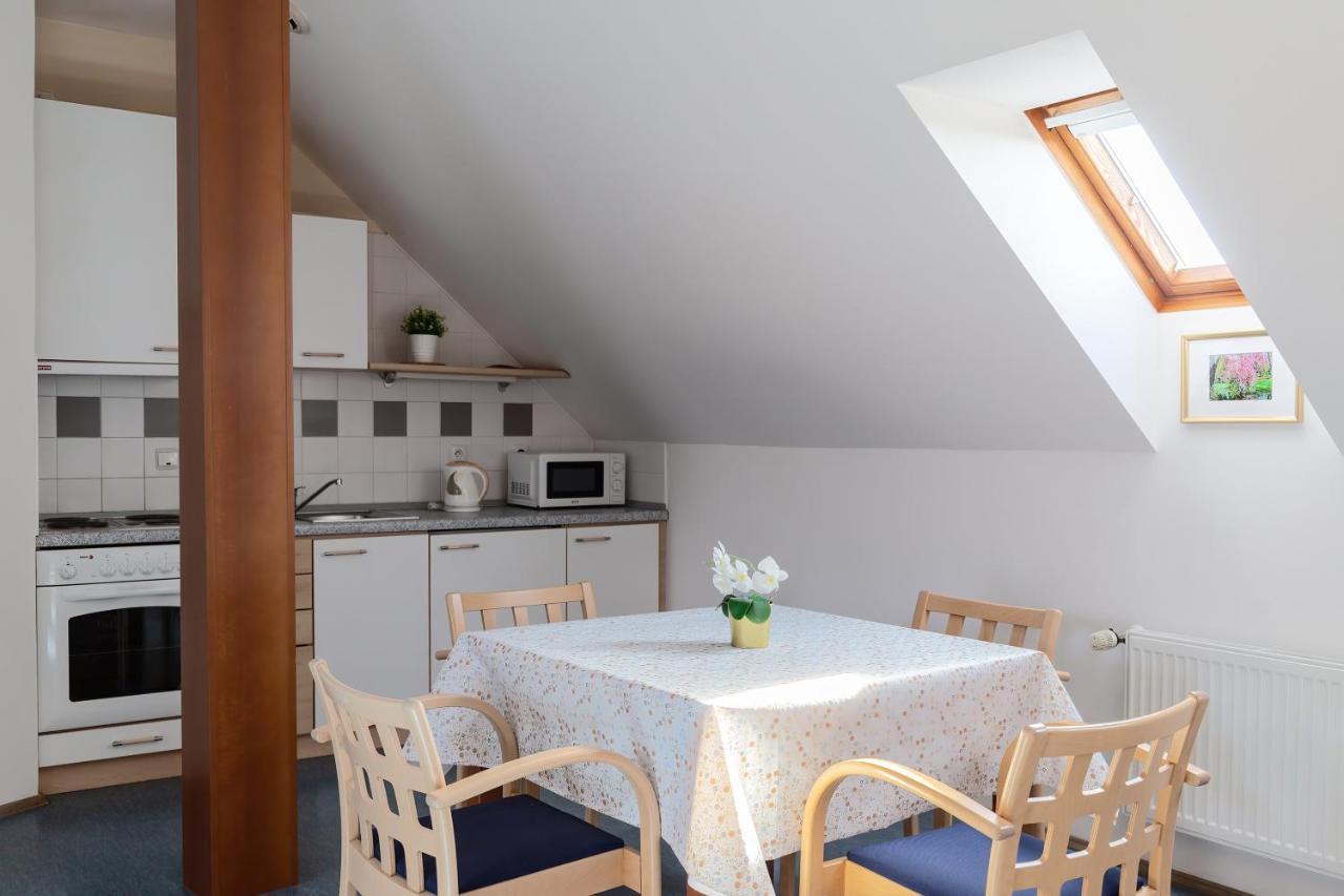 Sibelius Apartments Прага Экстерьер фото